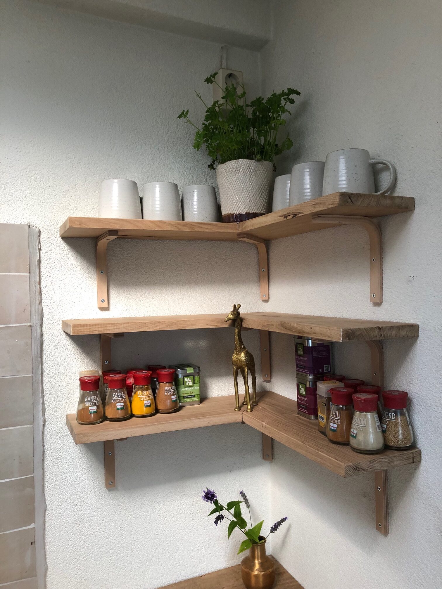 Schappen in kleine keuken